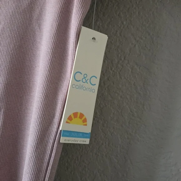 C&C California NWT Mauve Short Sleeve Top - Picture 5 of 6